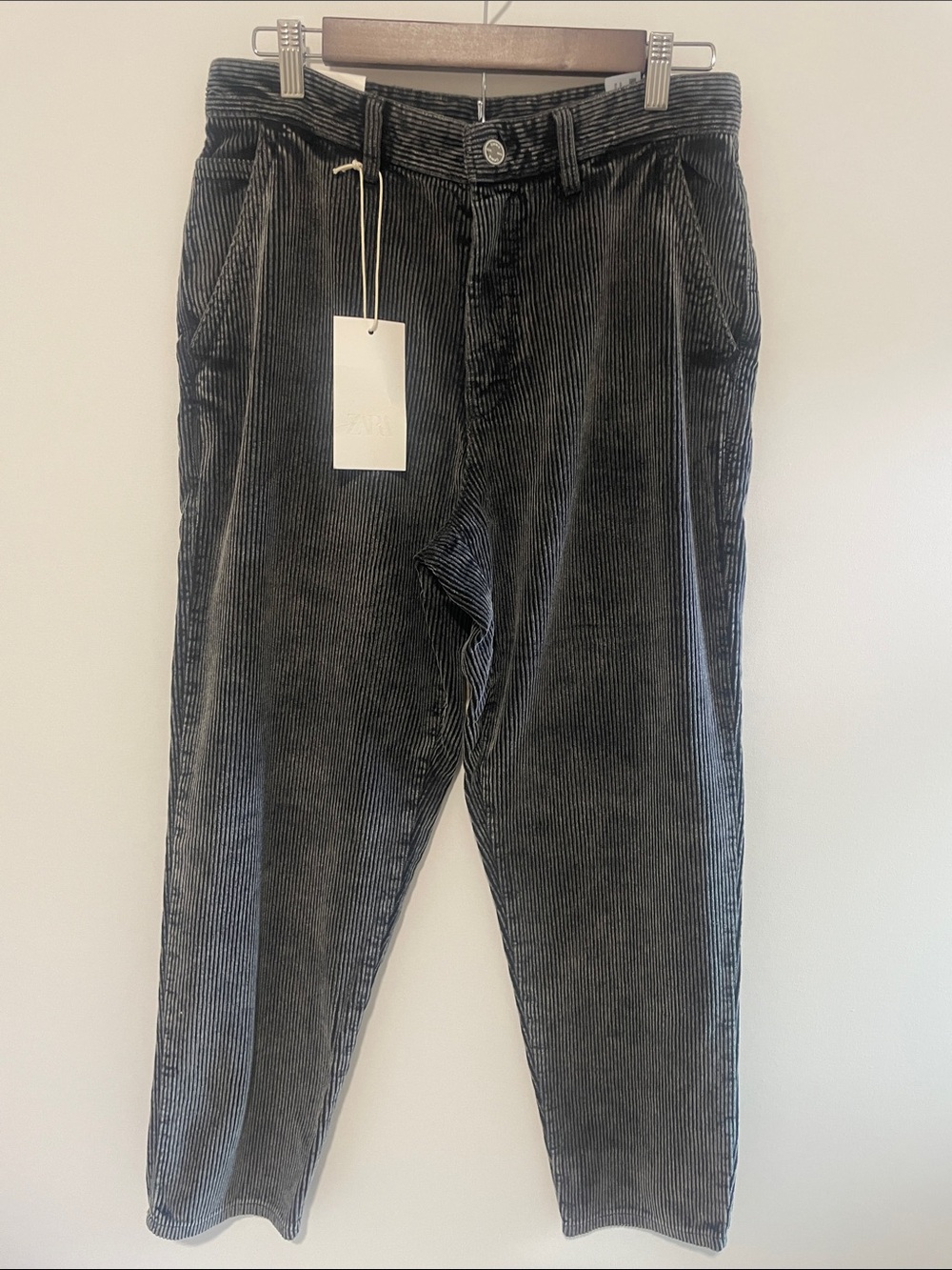 Zara Men's Dark Gray Corduroy Relaxed Jeans